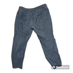Women’s Gelco (European) lightweight Jean.